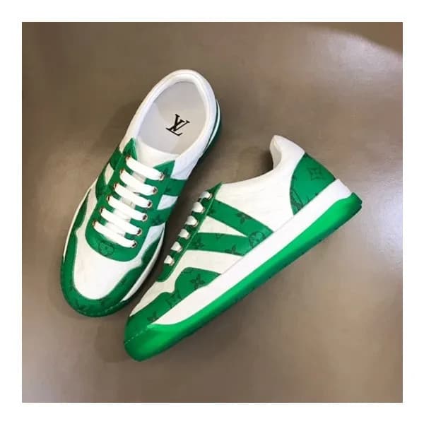 루이비통 남성 그린 스니커즈 - Louis vuitton Mens Green Sneaker… - 1