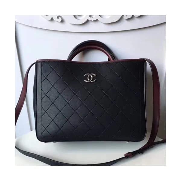 Chanel 2018 Tote Shoulder Bag, 28CM - 샤넬 2018 토트 숄… - 1