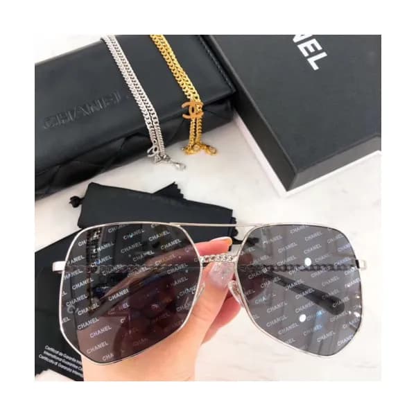 Chanel 2019 Mm/Wm Trendy Logo Metal Frame Sunglass… - 1
