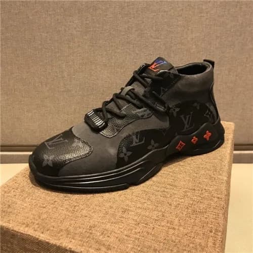 Louis Vuitton 2020 Men's Leather Sneakers - 루이… - 1