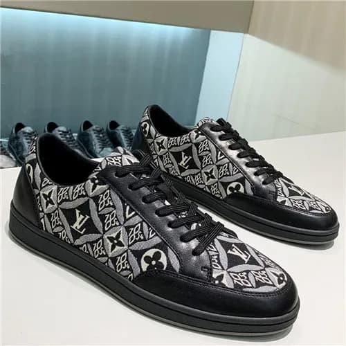 Louis Viutton 2021 Men's Leather Sneakers - 루이… - 1