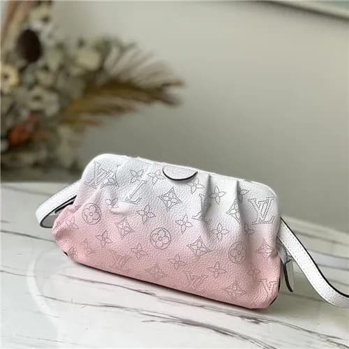 [루이비통]Louis Vuitton 2021 Women's Leather Pouch… - 1