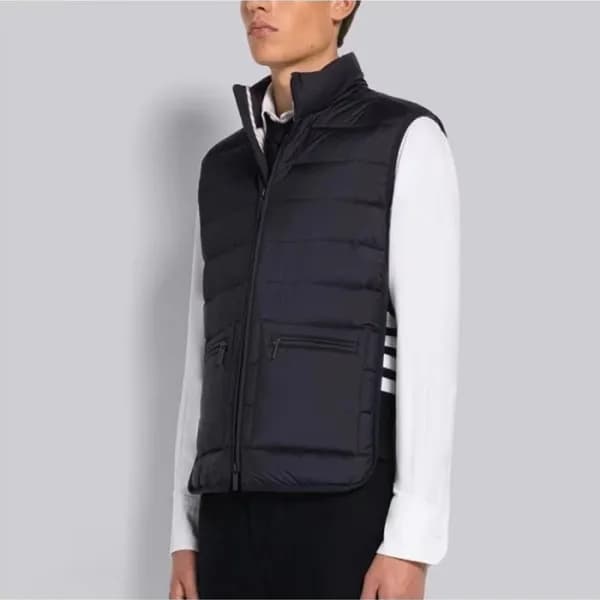 톰브라운 남성 다운 베스트 - Thom Browne Mens Down Vest - thc3…