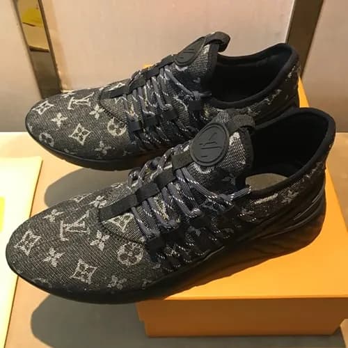 LOUIS VUITTON 2018 MENS CANVAS RUNNING SHOES - 루이비… - 1