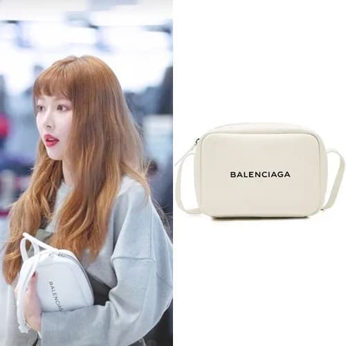 Balenciaga 2019 Leather Everyday Camera Shoulder B…