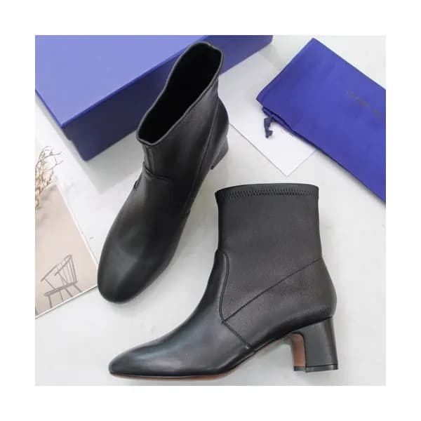 Stuart Weitzman 2019 Ladies Leather Middle Heel Bo… - 1