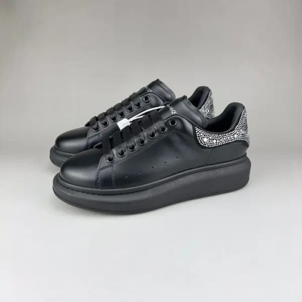 알렉산더맥퀸 남/녀 블랙탭 스니커즈 - Unisex Black Sneakers - alx0… - 1