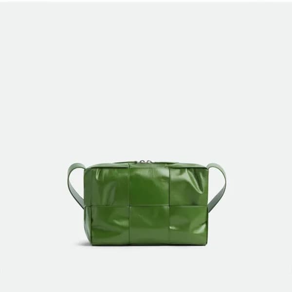 보테가베네타 남성 카세트 백 - Bottega Veneta Mens Cassette Bag… - 1