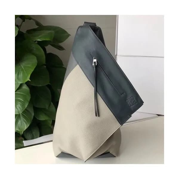 Loewe 2019 Crossbody Back Pack, 45CM - 로에베 2019 남… - 1