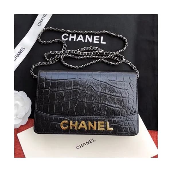 Chanel 2019 Gabrielle WOC Chain Cross Bag,19CM - 샤… - 1