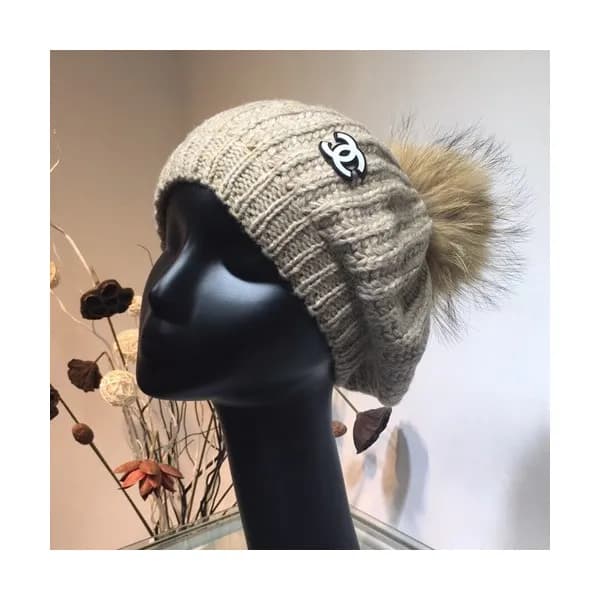 Chanel 2019 Ladies Knit & Fox Fur Cap - 샤넬 2019 여성… - 1
