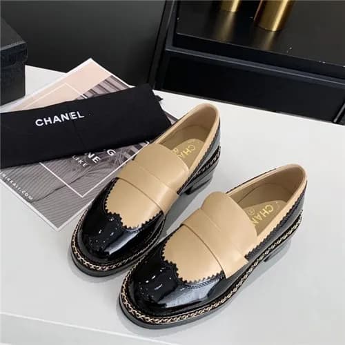 Chanel 2020 Women's Leather Loafer - 샤넬 2020 여… - 1
