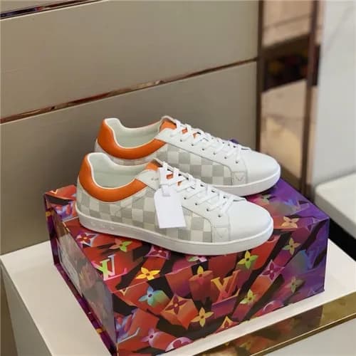 Louis Vuitton 2020 Men's Leather Sneakers - 루이… - 1