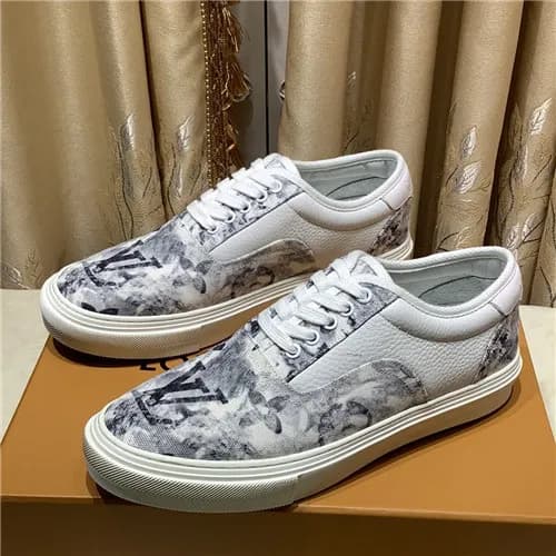 Louis Vuitton 2021 Men's Leather Sneakers - 루이… - 1