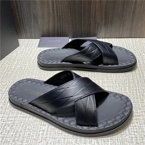Bottega Veneta 2021 Men's Leather Slipper - … - 1