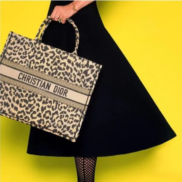 디올 여성 옐로우 북토트 - Womens Yellow Book Tote - dio01804… - 1