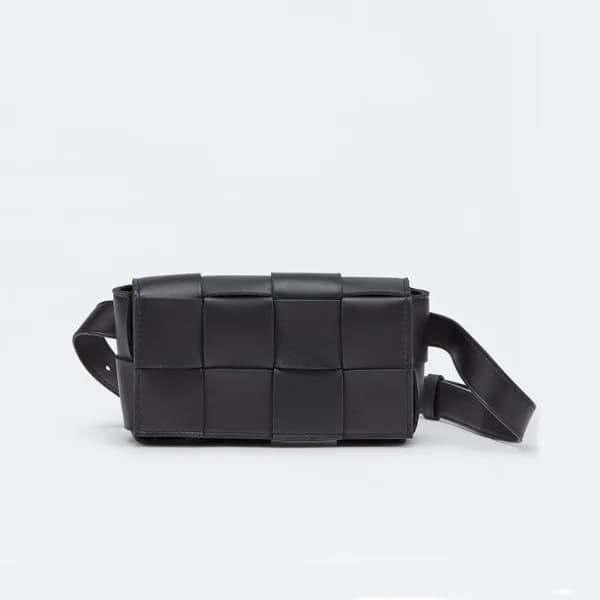 보테가 여성 블랙 카세트백 - Womens Black Cassette Bag - bv028… - 1