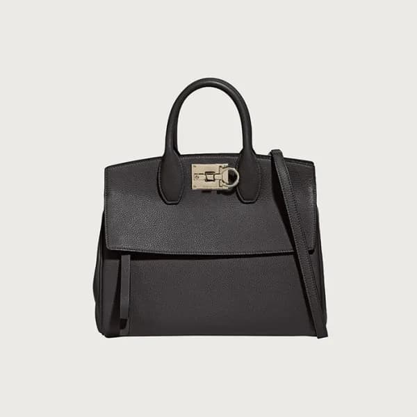 페라가모 여성 블랙 크로스백 - Ferragamo Womens Black Cross Bag… - 1