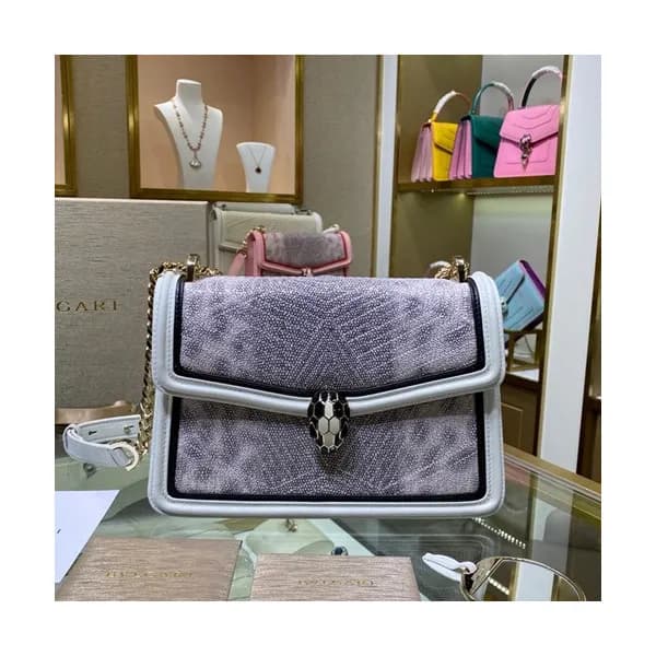 Bvlgari 2020 Serpenti Chain Shoulder Bag,24CM - 불가… - 1