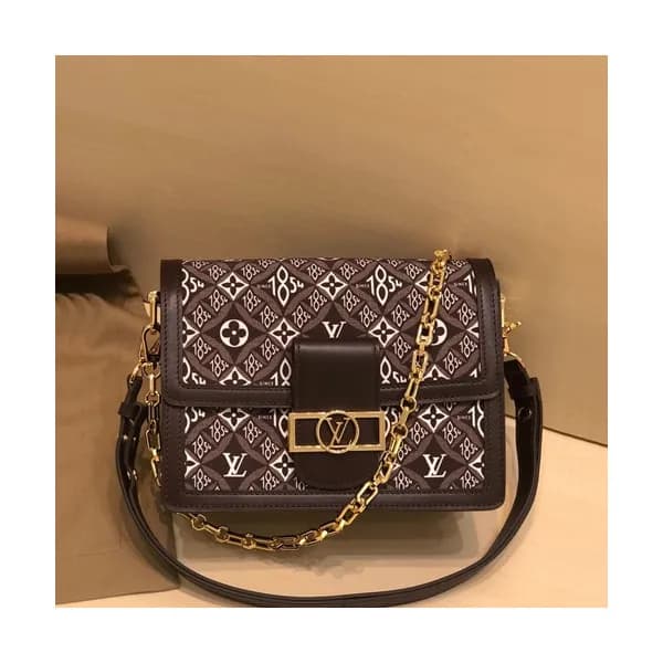 Louis Vuitton 2020 Dauphine Ladies Shoulder Bag,25… - 1
