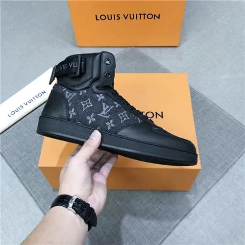 Louis Vuitton 2020 Men's Leather Sneakers - 루이… - 1