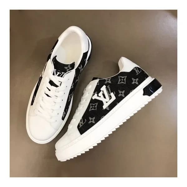 루이비통 남성 Time out 블랙 스니커즈 - Mens Black Sneakers - l… - 1