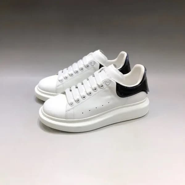 알렉산더맥퀸 남/녀 블랙탭 스니커즈 - Unisex Black Sneakers - alx… - 1