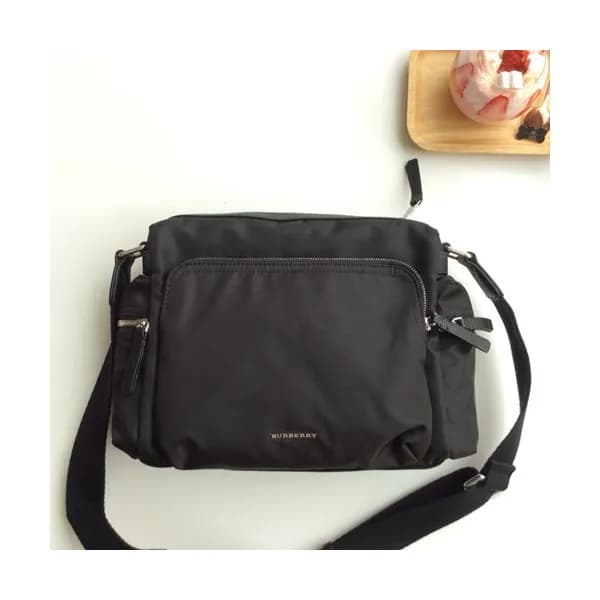 Burberry 2019 Nylon Shoulder Bag, 35.5cm - 버버리 201… - 1