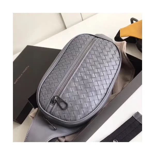 Bottega Veneta 2019 Leather Hip Sack,25cm - 보테가 베… - 1