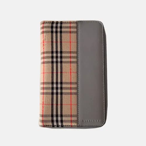 Burberry 2019 Check Leather Zip Round Wallet - 버버리… - 1