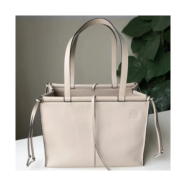 Loewe 2019 Ladies Leather Tote Bag, 35CM - 로에베 201… - 1