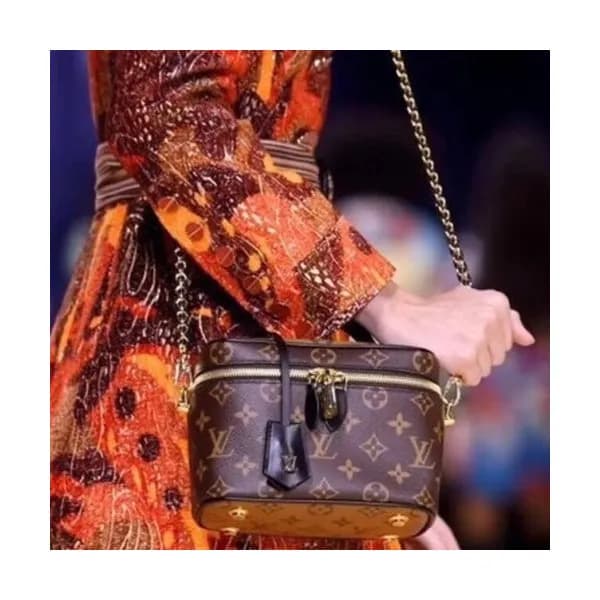 Louis Vuitton 2019 Monogram Beauty Case Tote Shoul… - 1