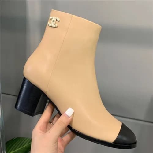 Chanel 2020 Women's Leather Ankle Boots - 샤넬 2… - 1