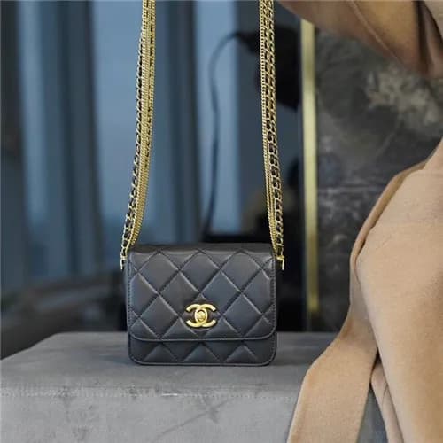 [샤넬] Chanel 2020 Women's Leather Shoulder Bag,… - 1