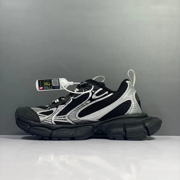 발렌시아가 남/녀 블랙 블로퍼 - Balenciaga Unisex Black Blopper… - 1