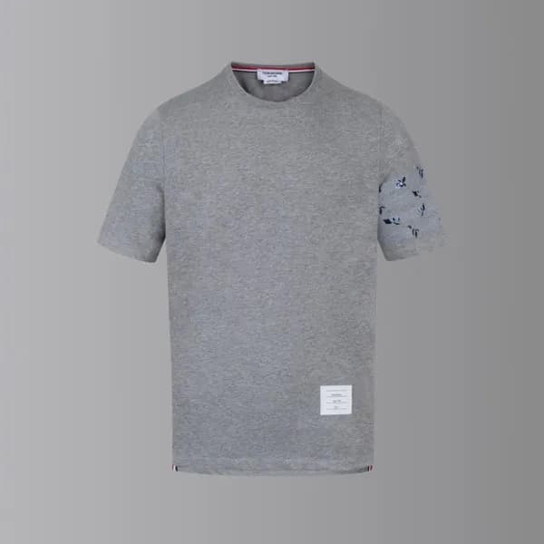 톰브라운 남성 라운드 반팔티 - Thom Browne Mens Round Tshirts -… - 1