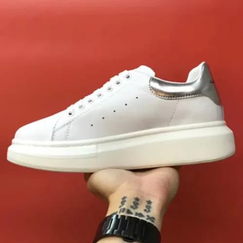 Alexander McQueen 2018 Oversol Sneakers Suede - 알렉… - 1