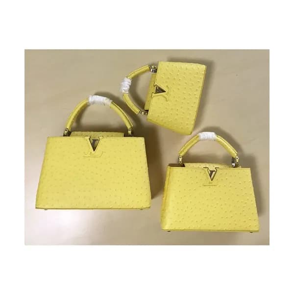 [매장판]Louis Vuitton 2019 Capucines Leather Tote Sho… - 1