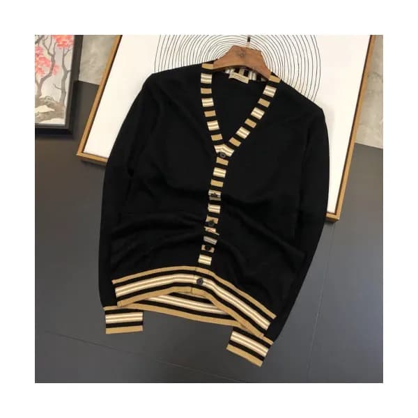 Burberry 2019 Mens Vintage V-neck Wool Cardigan - … - 1