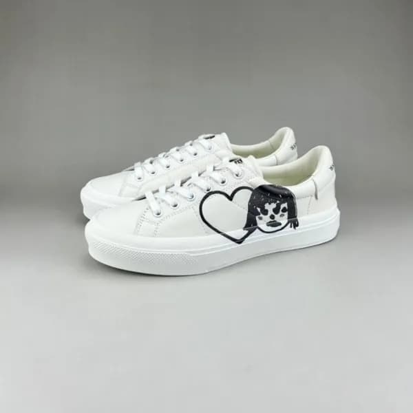지방시 남/녀 클래식 화이트 스니커즈 - Unisex White Sneakers - giv… - 1