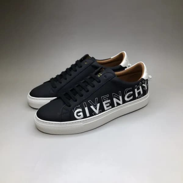 지방시 남/녀 클래식 블랙 스니커즈 - Givenchy Unisex Black Sneake… - 1