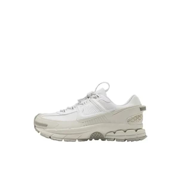나이키 남/녀 줌 보메로 스니커즈 - Nike Zoom Vomero Unisex Sneak… - 1