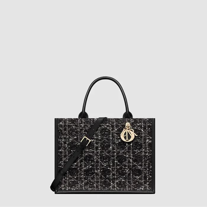 디올 여성 북토트 미디엄 백 - Dior Womens Book Tote Medium Bag… - 1