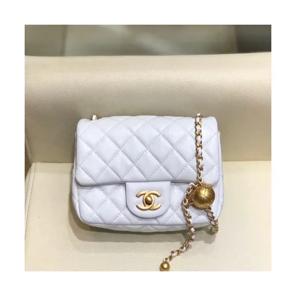 Chanel 2020 Leather Chain Cross Bag,18CM - 샤넬 2020… - 1
