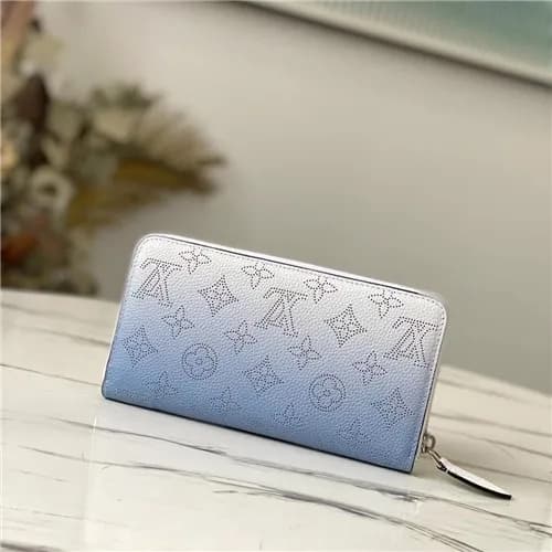 Louis Vuitton 2021 Women's Leather Wallet,19.5… - 1