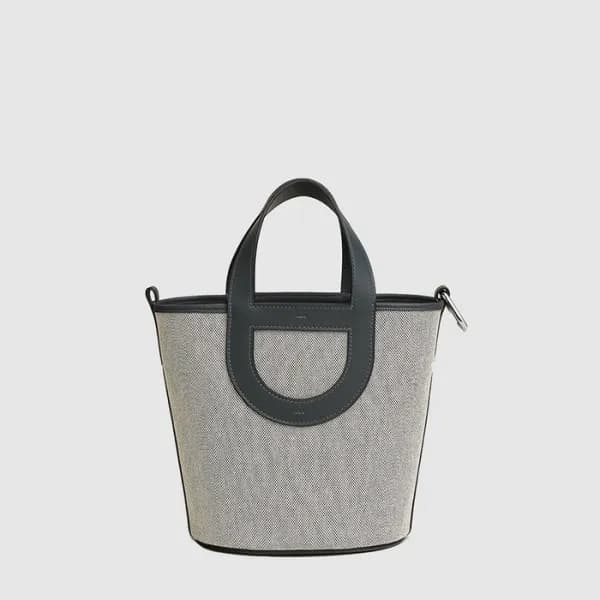 에르메스 여성 인 더 루프 18 백 - Hermes Womens In-The-Loop Ba… - 1