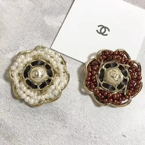 CHANEL Yellow Gold Brooch - 샤넬 여성용 18k도금 옐로우 골드… - 1