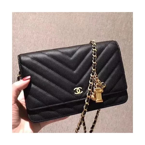 Chanel 2018/2019 WOC Chain Cross Bag,19CM - 샤넬 201… - 1