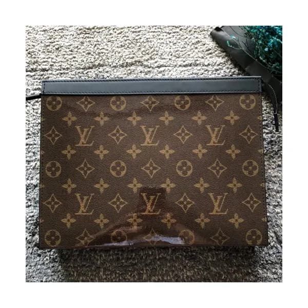 Louis Vuitton Pochette Voyage Monogram Eclipse Clu… - 1