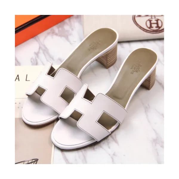 Hermes 2019 Ladies Oasis Middle-heel Leather Sanda… - 1